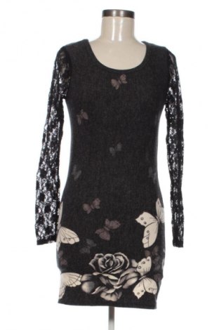 Sukienka Club L, Rozmiar M, Kolor Kolorowy, Cena 119,99 zł