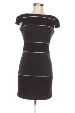 Рокля Compagnia Italiana, Размер XS, Цвят Многоцветен, Цена 13,16 €