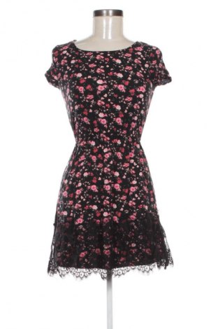 Sukienka Cropp, Rozmiar XS, Kolor Kolorowy, Cena 44,99 zł