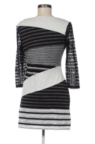 Рокля Desigual, Размер L, Цвят Многоцветен, Цена 12,27 €