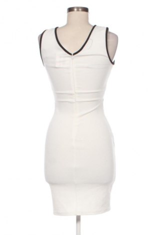 Рокля Eve, Размер S, Цвят Многоцветен, Цена 3,06 €