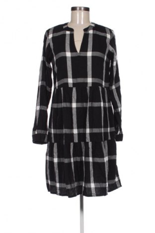 Sukienka Ever.me by Takko Fashion, Rozmiar M, Kolor Kolorowy, Cena 42,38 zł