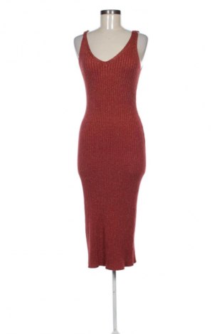 Sukienka Finery, Rozmiar M, Kolor Czerwony, Cena 16,99 zł