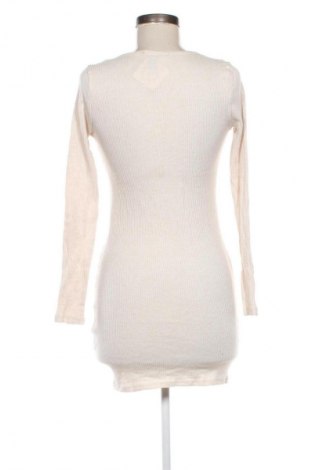 Рокля Forever 21, Размер M, Цвят Екрю, Цена 2,55 €