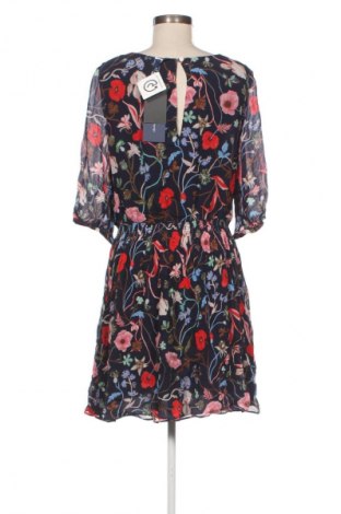 Рокля Gant, Размер M, Цвят Многоцветен, Цена 86,91 €