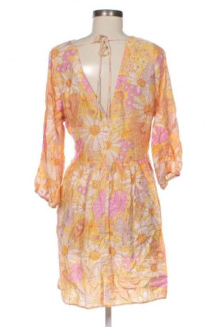 Рокля H&M, Размер S, Цвят Многоцветен, Цена 27,82 €