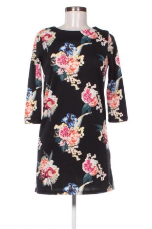 Рокля H&M, Размер XS, Цвят Многоцветен, Цена 3,06 €