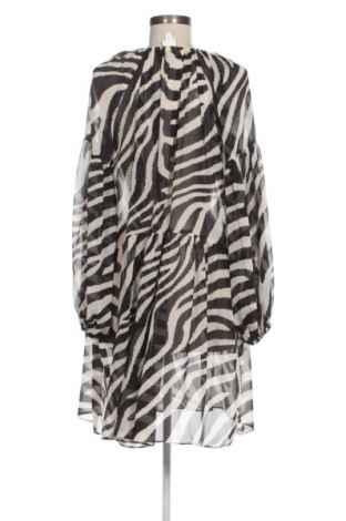 Рокля H&M, Размер M, Цвят Многоцветен, Цена 5,11 €