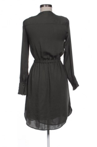 Рокля H&M, Размер XS, Цвят Зелен, Цена 4,09 €