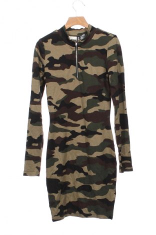 Šaty  H&M Divided, Velikost XS, Barva Vícebarevné, Cena  169,00 Kč