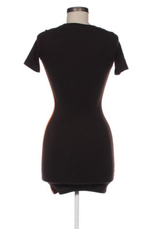 Рокля H&M Divided, Размер XXS, Цвят Многоцветен, Цена 6,64 €