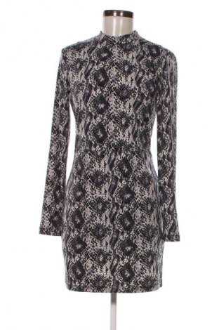 Рокля H&M Divided, Размер M, Цвят Многоцветен, Цена 4,60 €