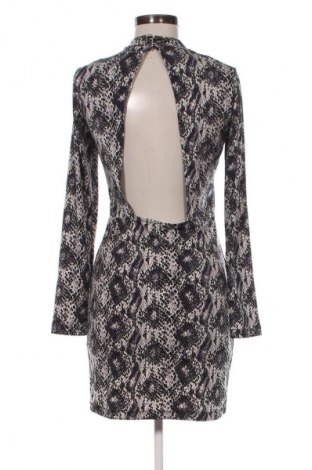 Рокля H&M Divided, Размер M, Цвят Многоцветен, Цена 4,60 €