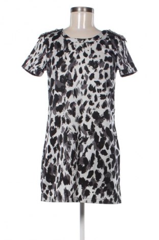 Рокля H&M Divided, Размер S, Цвят Многоцветен, Цена 15,33 €