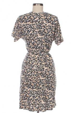 Рокля Ichi, Размер XS, Цвят Многоцветен, Цена 33,74 €