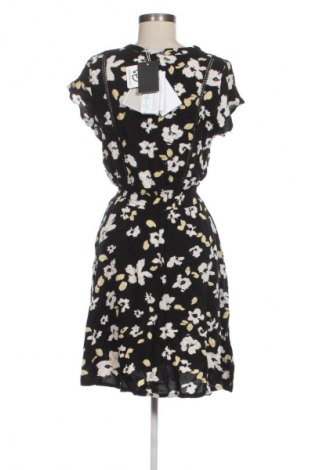 Рокля Ichi, Размер XS, Цвят Многоцветен, Цена 33,74 €