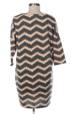 Šaty  Ichi, Velikost S, Barva Vícebarevné, Cena  159,00 Kč