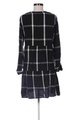 Рокля Janina, Размер M, Цвят Многоцветен, Цена 6,64 €