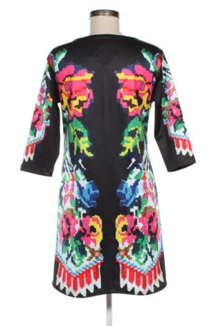 Рокля Lana, Размер M, Цвят Многоцветен, Цена 4,09 €