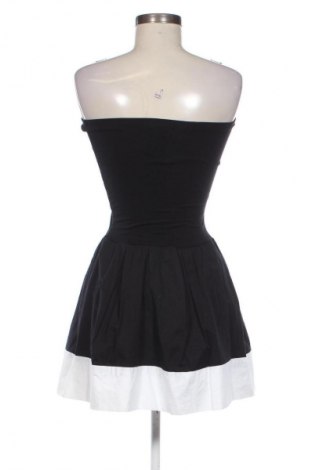 Φόρεμα Lilia, Μέγεθος M, Χρώμα Πολύχρωμο, Τιμή 7,99 €