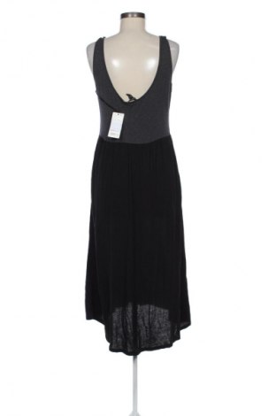 Рокля Mango, Размер M, Цвят Многоцветен, Цена 19,05 €