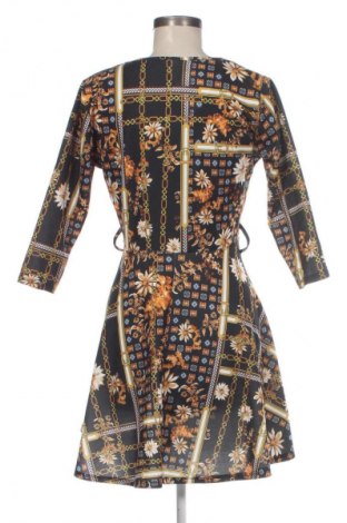 Kleid NEW COLLECTION, Größe S, Farbe Mehrfarbig, Preis € 13,99