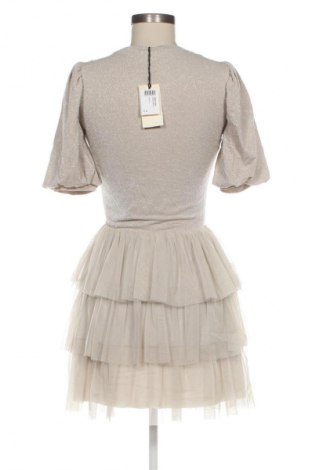 Рокля Please, Размер M, Цвят Бежов, Цена 21,47 €