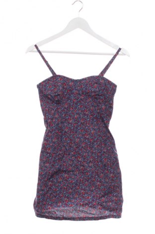 Kleid Pull&Bear, Größe M, Farbe Mehrfarbig, Preis € 8,99