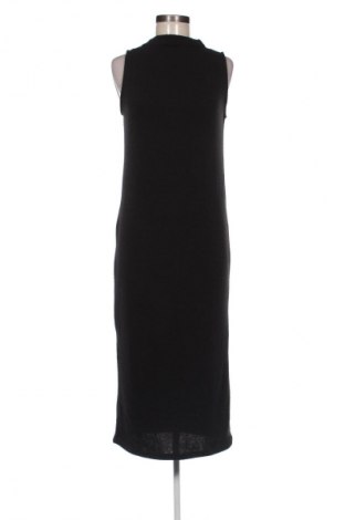 Šaty  Pull&Bear, Velikost S, Barva Černá, Cena  79,00 Kč