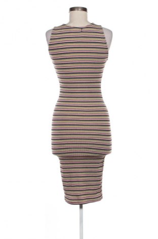 Kleid Pull&Bear, Größe S, Farbe Mehrfarbig, Preis € 9,99