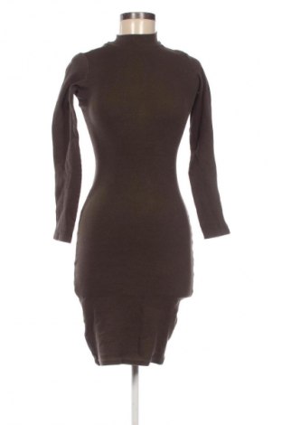 Рокля Pull&Bear, Размер S, Цвят Зелен, Цена 3,57 €