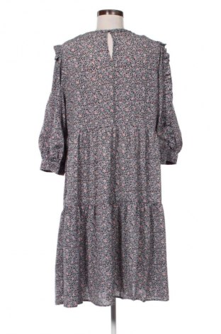 Kleid Q/S by S.Oliver, Größe M, Farbe Mehrfarbig, Preis € 3,99