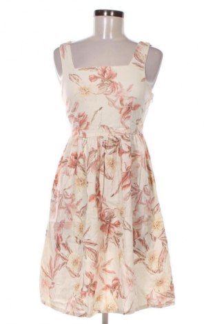 Рокля Reserved, Размер XS, Цвят Многоцветен, Цена 9,20 €