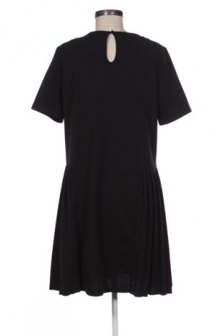 Рокля Reserved, Размер L, Цвят Черен, Цена 18,40 €