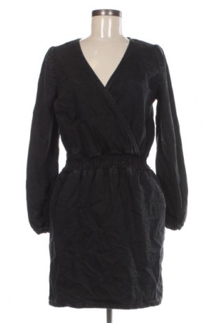 Šaty  Reserved, Veľkosť M, Farba Čierna, Cena  5,95 €