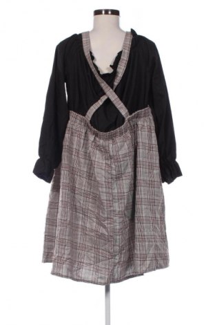 Рокля SHEIN, Размер XXL, Цвят Многоцветен, Цена 3,06 €