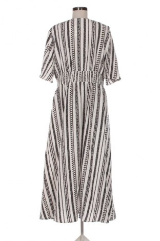 Šaty  SHEIN, Velikost XXL, Barva Vícebarevné, Cena  409,00 Kč