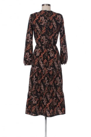 Рокля Sinsay, Размер XXS, Цвят Многоцветен, Цена 15,84 €