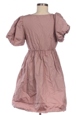 Рокля Sinsay, Размер M, Цвят Пепел от рози, Цена 9,71 €