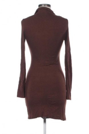 Рокля Stradivarius, Размер S, Цвят Кафяв, Цена 12,58 €