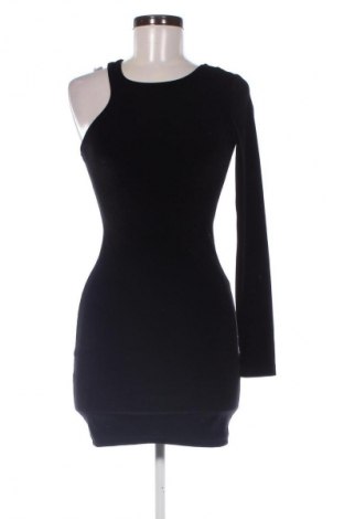 Φόρεμα Stradivarius, Μέγεθος S, Χρώμα Μαύρο, Τιμή 2,99 €