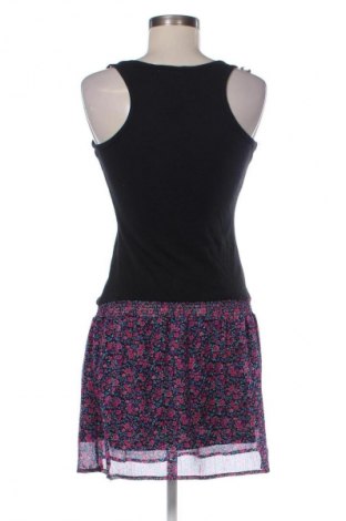 Šaty  Sublevel, Velikost S, Barva Vícebarevné, Cena  89,00 Kč