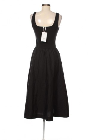 Рокля Tommy Hilfiger, Размер XS, Цвят Черен, Цена 130,37 €