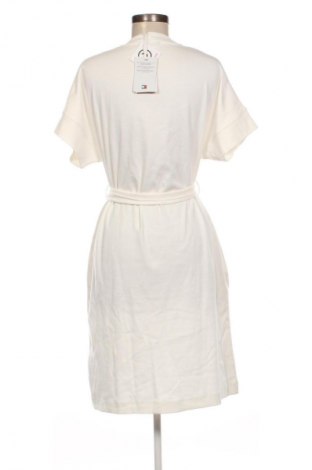 Рокля Tommy Hilfiger, Размер XS, Цвят Екрю, Цена 39,88 €