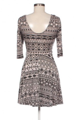 Šaty  Unbranded, Velikost M, Barva Vícebarevné, Cena  119,00 Kč