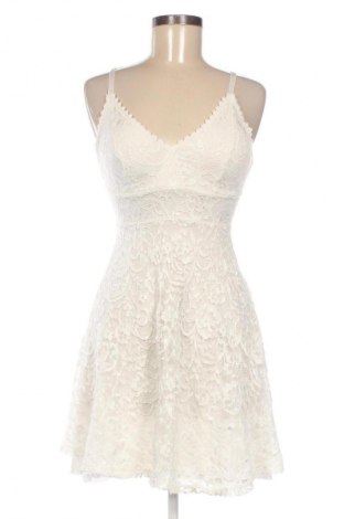 Kleid Unbranded, Größe S, Farbe Weiß, Preis 16,90 €