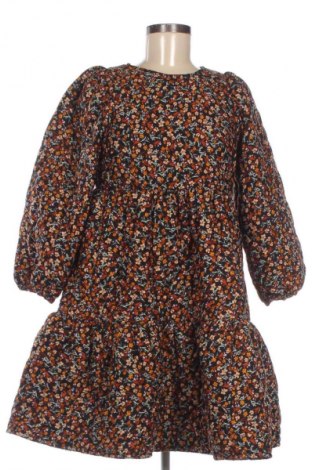 Рокля Vero Moda, Размер XS, Цвят Многоцветен, Цена 37,40 €