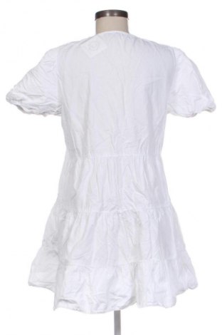 Kleid Zara, Größe M, Farbe Weiß, Preis € 13,80