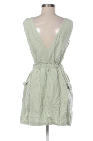 Kleid Zara, Größe M, Farbe Grün, Preis 8,75 €