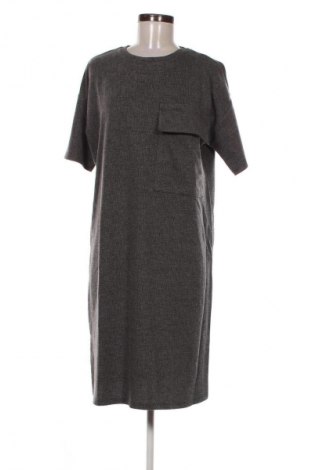 Rochie Zara, Mărime M, Culoare Gri, Preț 24,99 Lei